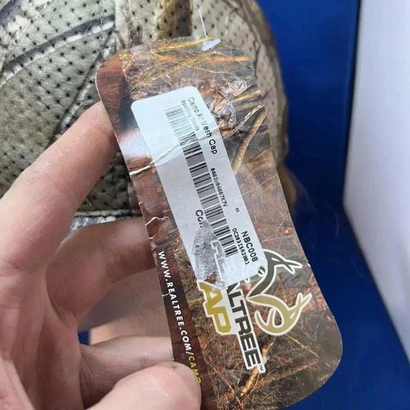 Realtree AP Camouflage Baseball Cap - Picture 4 of 5